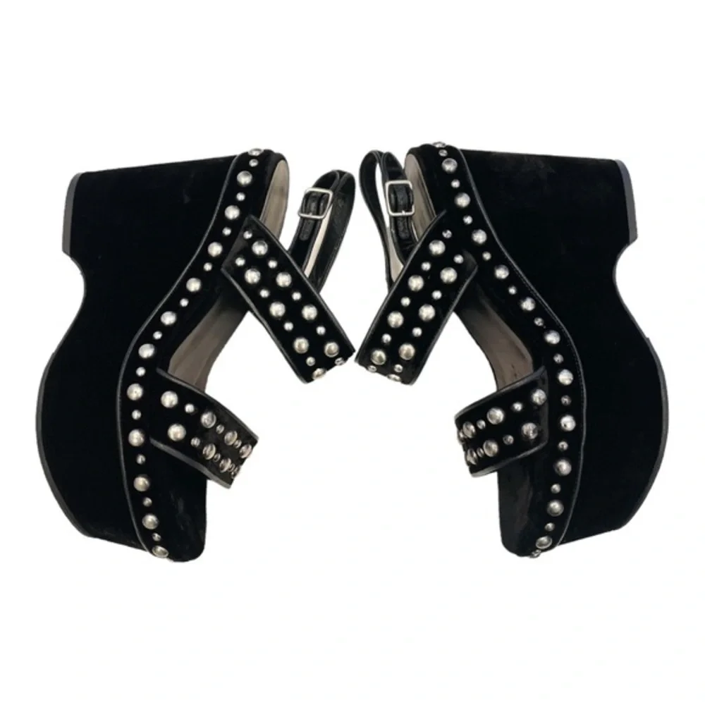 Yves Saint Laurent rare excellent